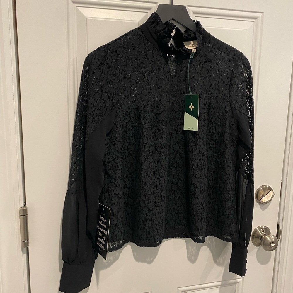 Tuckernuck Rosalee Black Lace Top Women’s Size Small NWT - Picture 7 of 12
